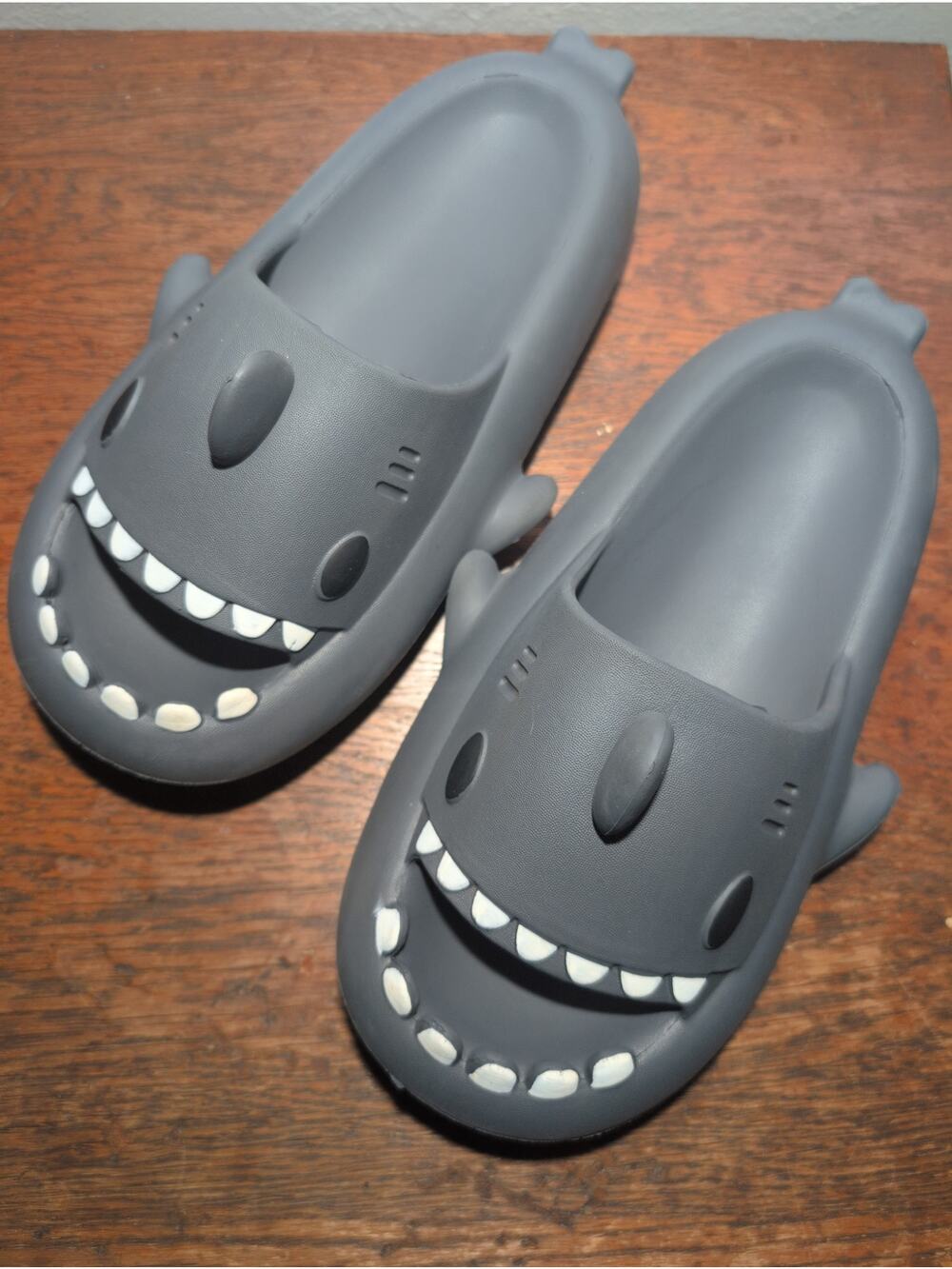 Shark Slides Cute Shark Slippers Adult Youth Cloudy Summer 38-39 Grey